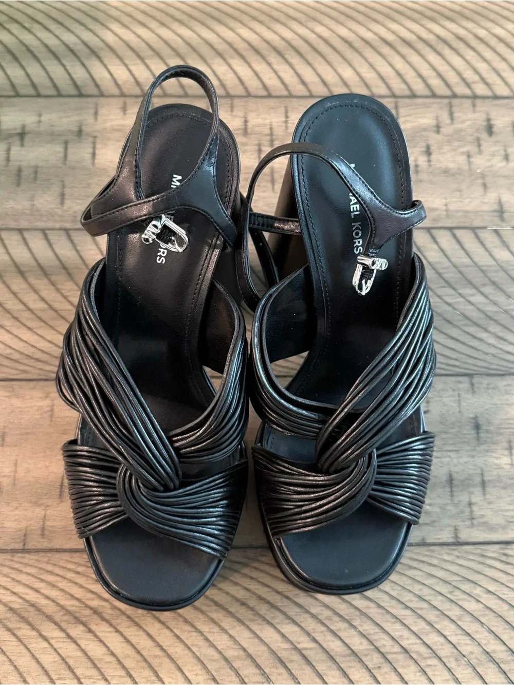 NWT Michael Kors Alesia Platform Sandals Black Faux Leather Sz 7.5